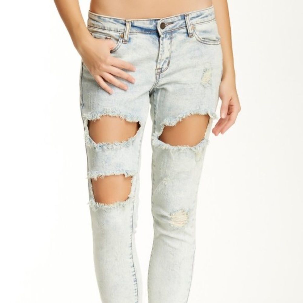 PISTOLA Relaxed Fit Crop Jeans Distressed Destroyed Hellsing Light Wash 28 NWT